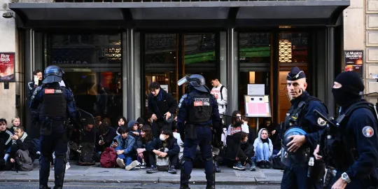 Oproeppolitie in Parijs
