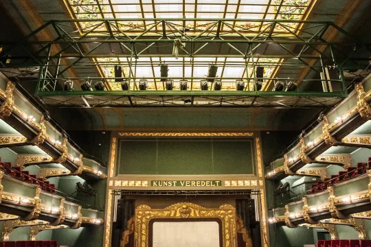 Vooruit Gent VIERLNULVIER kunst veredelt