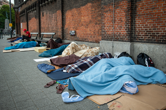 asielzoekers slapen op straat in Brussel