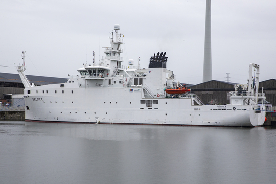 Het aangemeerde onderzoeksschip Belgica.