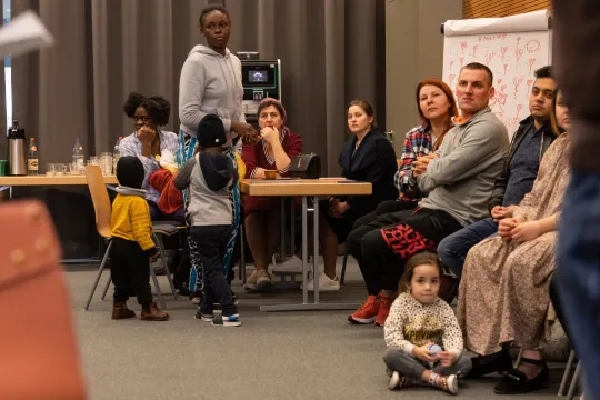 Vluchtelingen in een opvangcentrum.