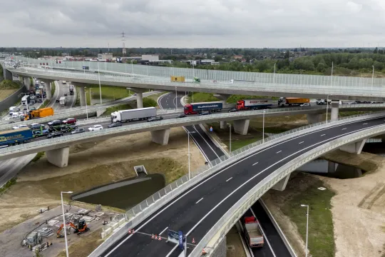 Luchtbeeld van de Oosterweelwerken die al uitgevoerd zijn.