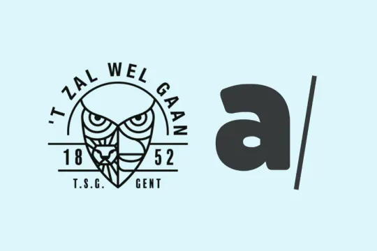 De logo's van 't Zal Wel Gaan en Apache naast elkaar op een lichtblauwe achtergrond