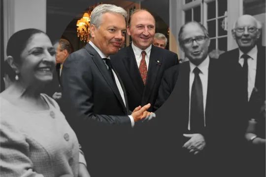 Didier Reynders en baron Ernest de Laminne de Bex tijdens een bijeenkomst van de diplomatieke club CIDIC in 2013.