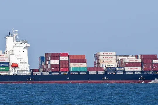 container ship 2