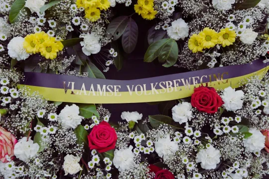 Bloemenkrans Vlaamse Volksbeweging