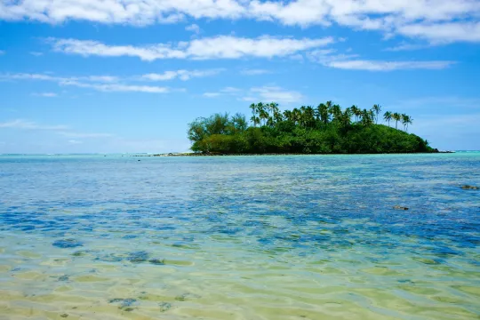 Een van kleinere eilanden van de Cook Islands. 