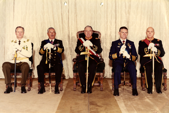 De militaire junta van Chili onder leiding van Augusto Pinochet in 1985 (Foto: CC BY 2.0 CL - Archief van het Chileense Ministerie van Buitenlandse Zaken)