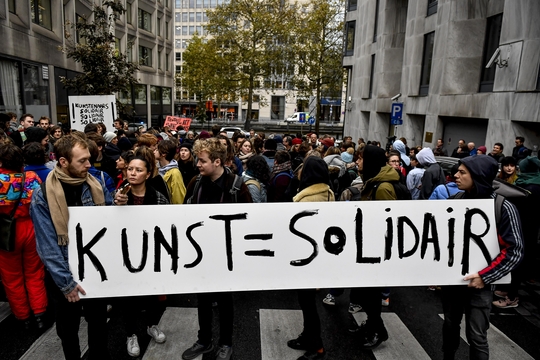 Protest van de cultuursector aan het Vlaams Parlement op 14 november 2019 (Foto: © Dirk Waem (Belga))