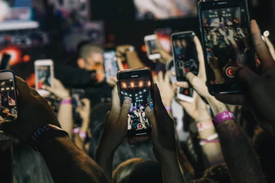 smartphone privacy media
