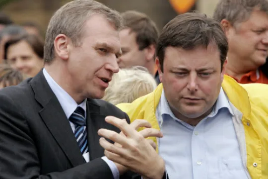 Yves Leterme en Bart De Wever toen alles nog koek en ei was (Foto Danny Gys - Reporters)