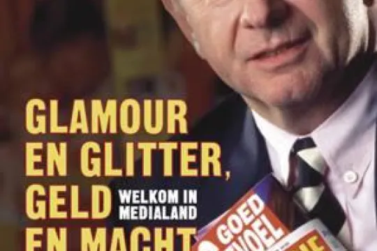 In 2006 bracht Van Liefferinge het boek 'Glamour en glitter, geld en macht. Welkom in Medialand' uit