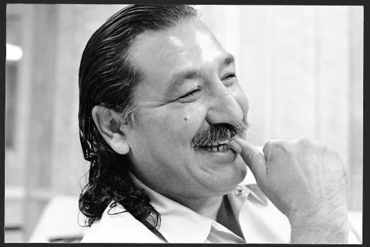 Leonard Peltier at Leavenworth.6/92 ©Jeffry Scott