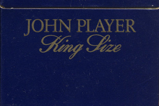 Het vooral in Ierland populaire merk John Player Blue, ook wel Johnny Blues genoemd wordt via Zeebrugge naar Ierland gevoerd