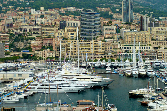 De yachthaven in Monaco (Foto: Julian Fong)