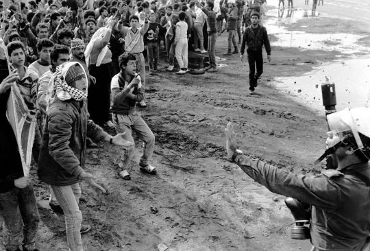 Gaza was in 1987 de geboorteplaats van de Eerste Intifada, misschien wel de belangrijkste Palestijnse opstand van de afgelopen eeuw. (Foto: (CC BY 4.0 Efi Sharir (Dan Hadani Collection, The Pritzker Family National Photography Collection, The National Library of Israel))