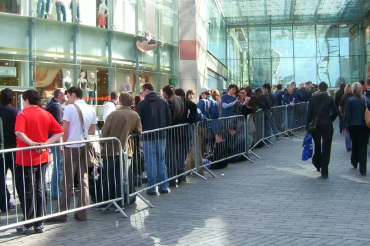 Aanschuiven bij de Apple-winkel. Daar hebben ze zeker de beste toestellen!