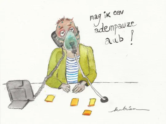 Zwaar zieke persoon, met een ongezonde tint en aan de beademing, neemt een telefoon op een vraagt: "Mag ik een adempauze aub?"
