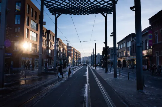 In 2018 stelde de Stad Antwerpen de voormalige Feestzaal Kielpark aan de Sint-Bernardsesteenweg ter beschikking aan Let’s Go Urban. De stad financierde een renovatie en aanbouw van in totaal 3 miljoen euro. (Foto: Stef Arends)