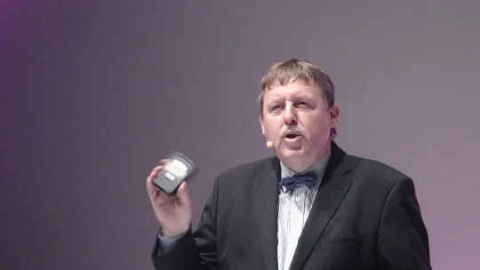 N-VA-boegbeeld Siegfried Bracke had niet meteen een goede repliek op de CD&V-aanval in huis. (Foto Luk Van Braekel)