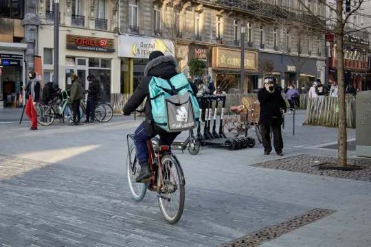 Deliveroo-koerier in Brussel