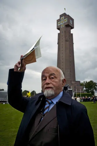 Jan Peumans lors du 84e pèlerinage de l'Yser, Diksmude. (Photo: Eric Herchaft/ août 2011/ Reporters)