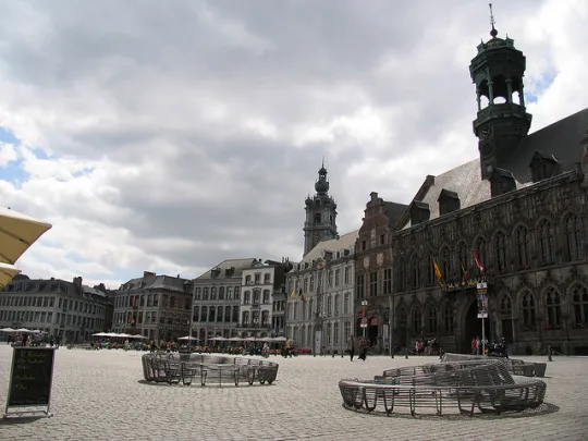Grand Place de Mons (Photo: Renaatje/ Juin 2008/ Flickr-CC)