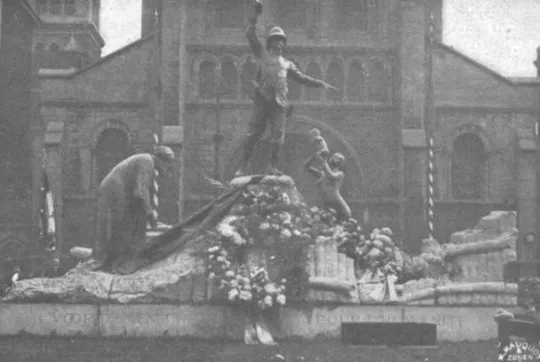 Het standbeeld van Baron Dhanis, toen nog in volle glorie (Foto Seniorennet)