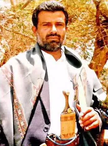 https://en.wikipedia.org/wiki/Hussein_Badreddin_al-Houthi#/media/File:Hussein_Badreddin_al-Houthi_yemen_afp220.jpg