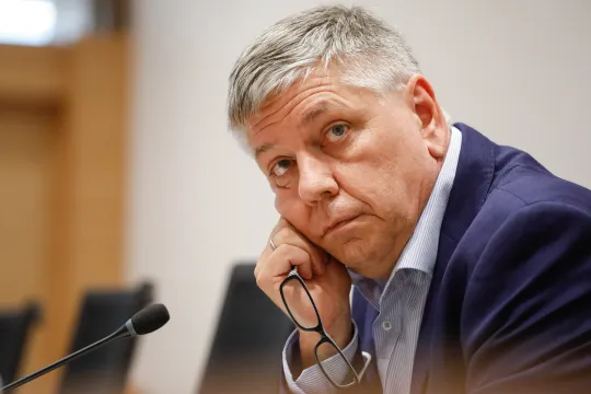 Volgt minister Jo Vandeurzen zijn eigen procedures?(Foto: Belga © Thierry Roge)