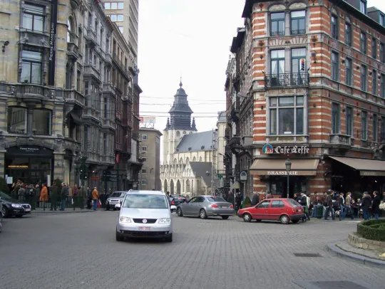 Het moeilijke evenwicht tussen auto en voetganger. (Foto: Flickr (cc) Christopher Jensen)
