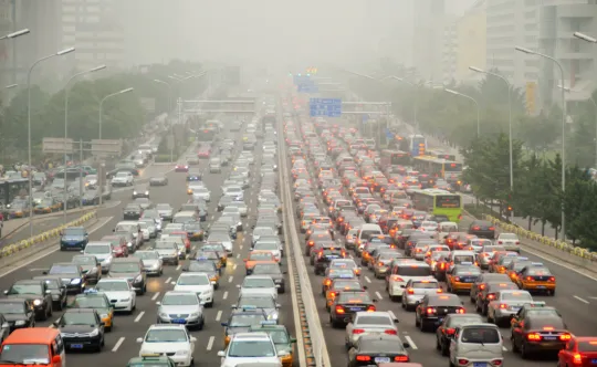 "Klimaatverandering wordt veroorzaakt door specifieke, historisch gegroeide, politieke en economische structuren die onze manier van produceren en consumeren bepalen." (Foto: Flickr (cc) Safia Osman)