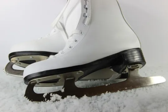 skates